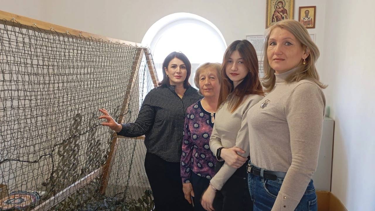 Воспитанники «Республиканского социально-реабилитационного центра «Надежда» для несовершеннолетних» сплели маскировочные сети