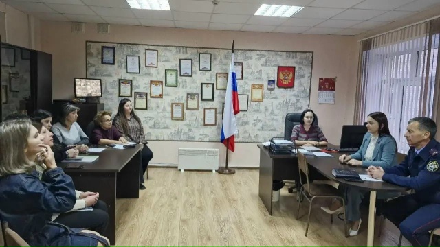 Встреча с педагогическим составом гимназии № 18 и среднеобразовательной школы № 10.